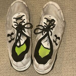 Under armor black and white mens shoes size 13